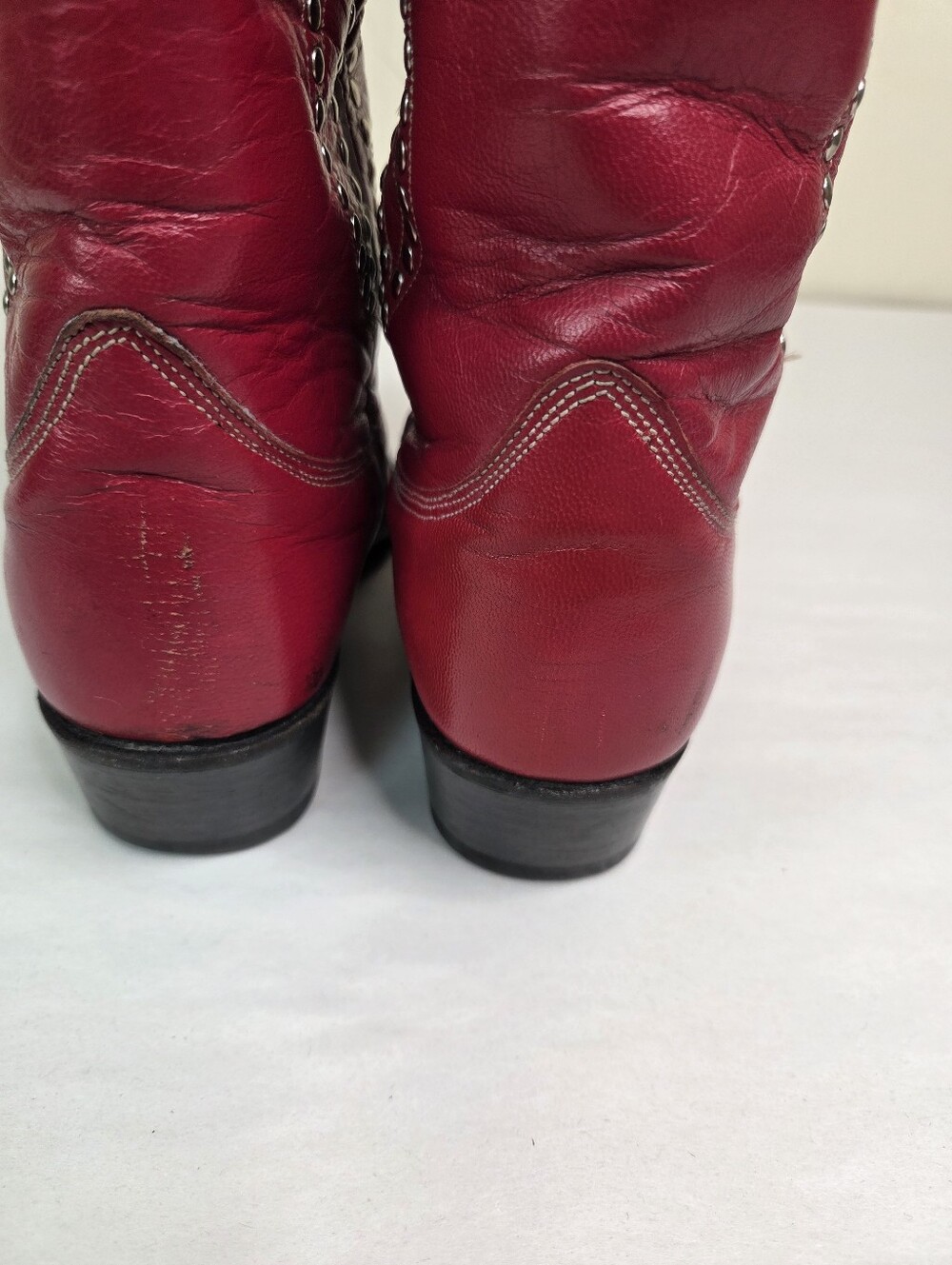Frye VTG Red Leather Studded Cowboy Boots Beige Trim Silver Studs Western Sz 6.5 - Picture 10 of 16